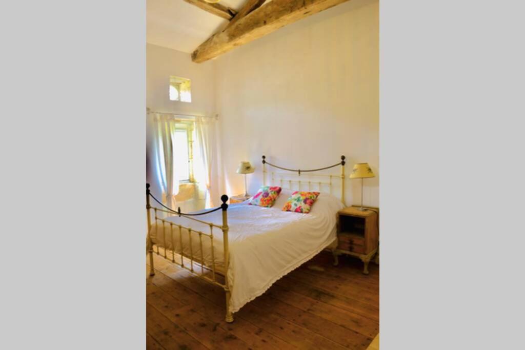 As Seen On A New Life In The Sun - Beautiful 3 Bedroom Cottage With Shared Pool Montboyer Eksteriør bilde