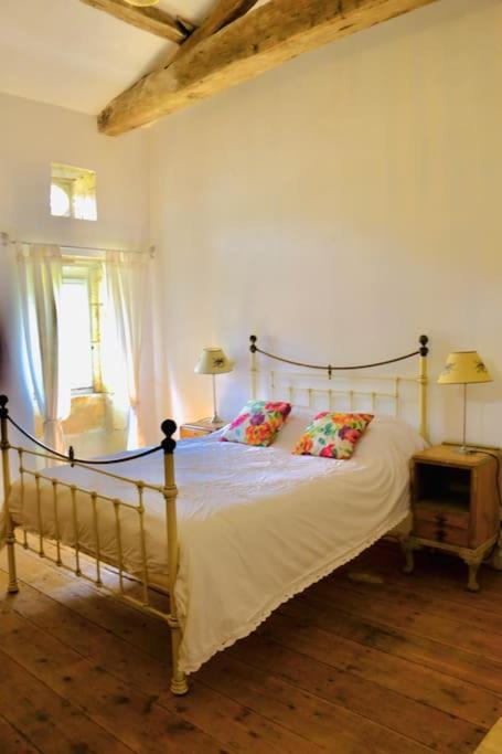 As Seen On A New Life In The Sun - Beautiful 3 Bedroom Cottage With Shared Pool Montboyer Eksteriør bilde